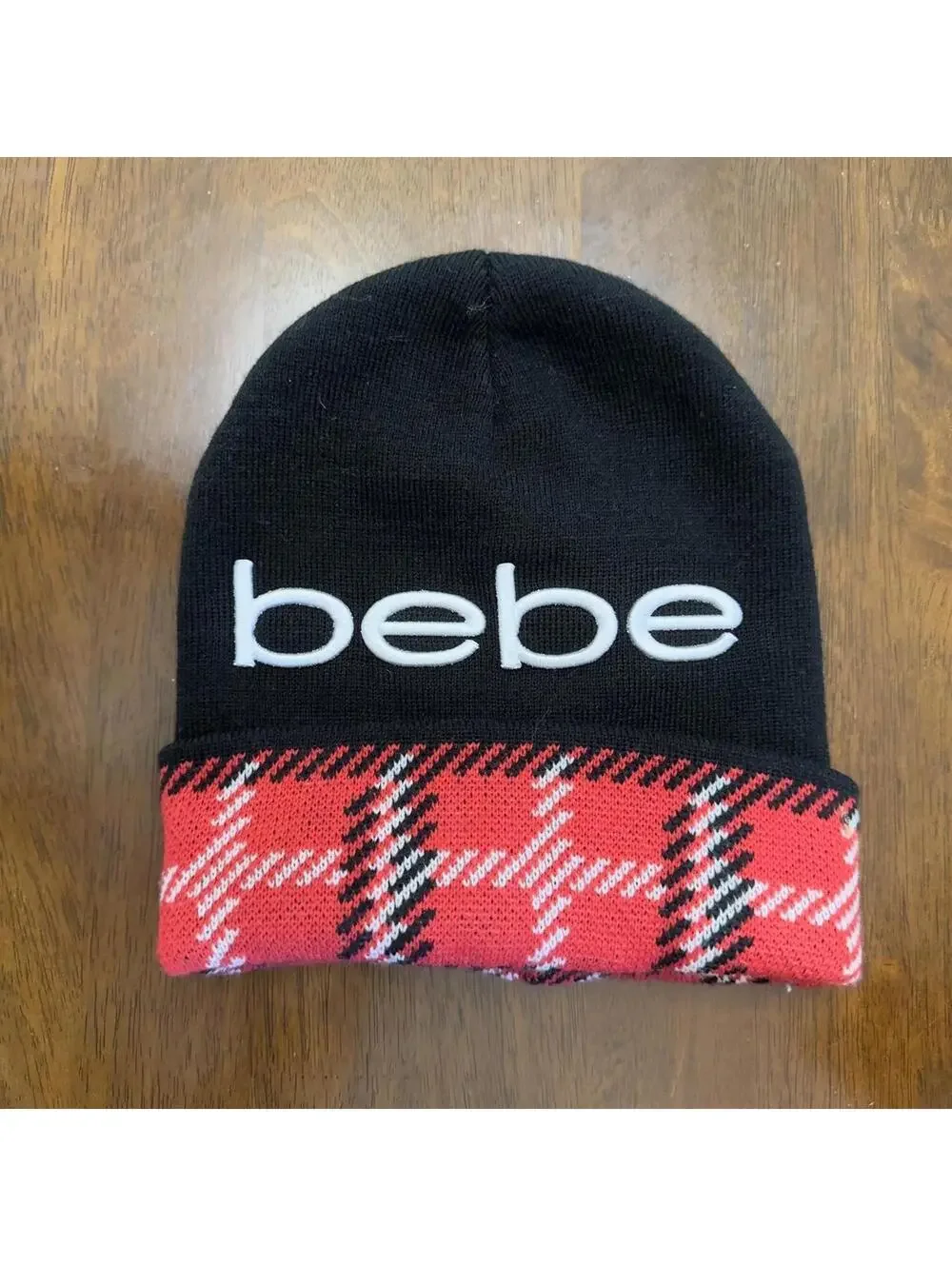 Y2K Red and black knit Bebe beanie